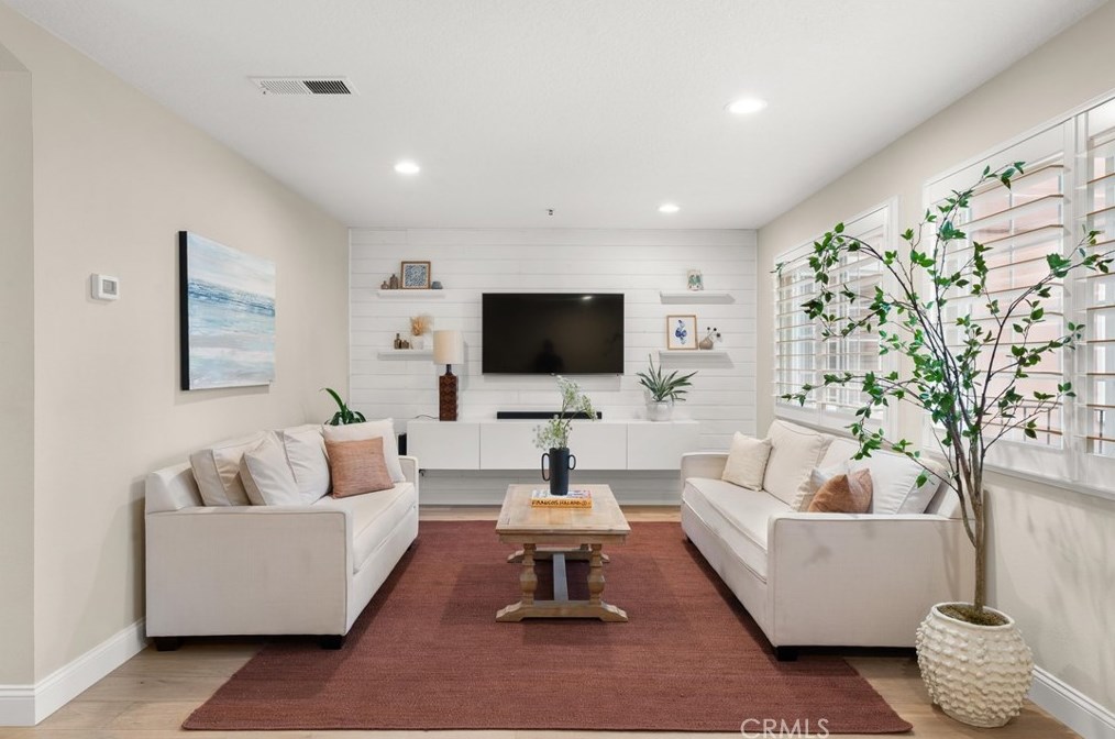 409 Utica Avenue #d42, Huntington Beach, CA 92648