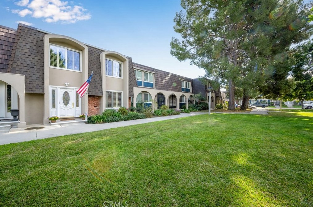 4183 Larwin Ave, Cypress, CA 90630