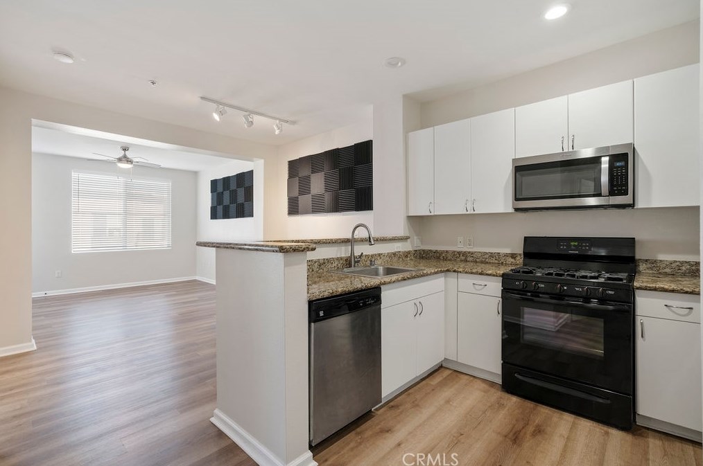1801 E Katella Ave #4031, Anaheim, CA 92805