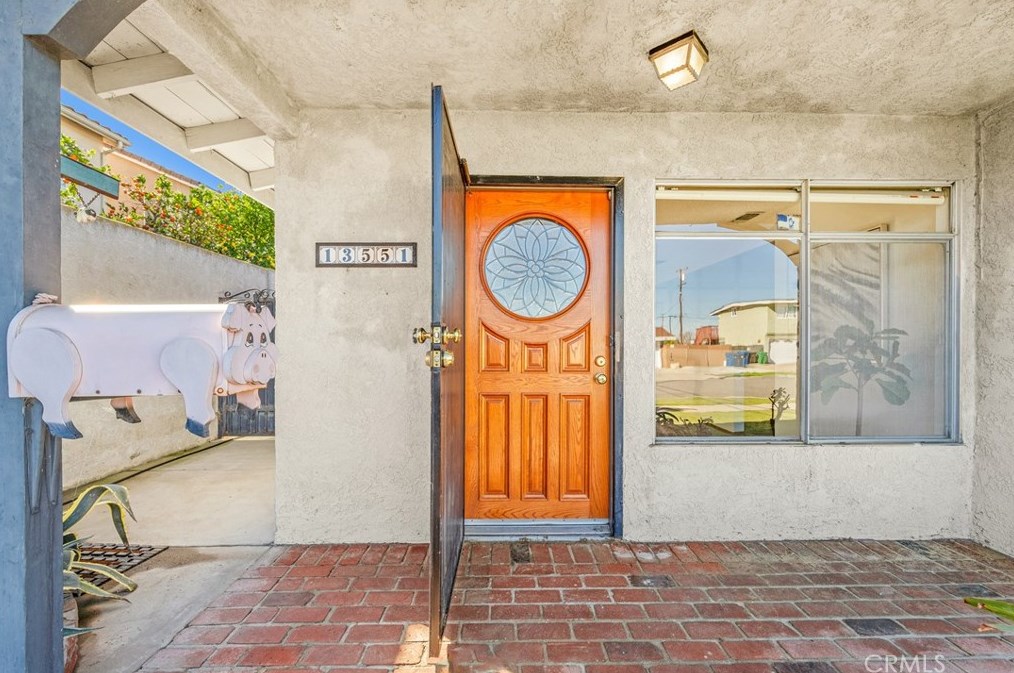 13551 Sunnyvale Ave, Westminster, CA 92683-3232