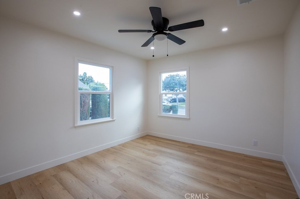2319 117th St, Hawthorne CA  90250-1996 exterior