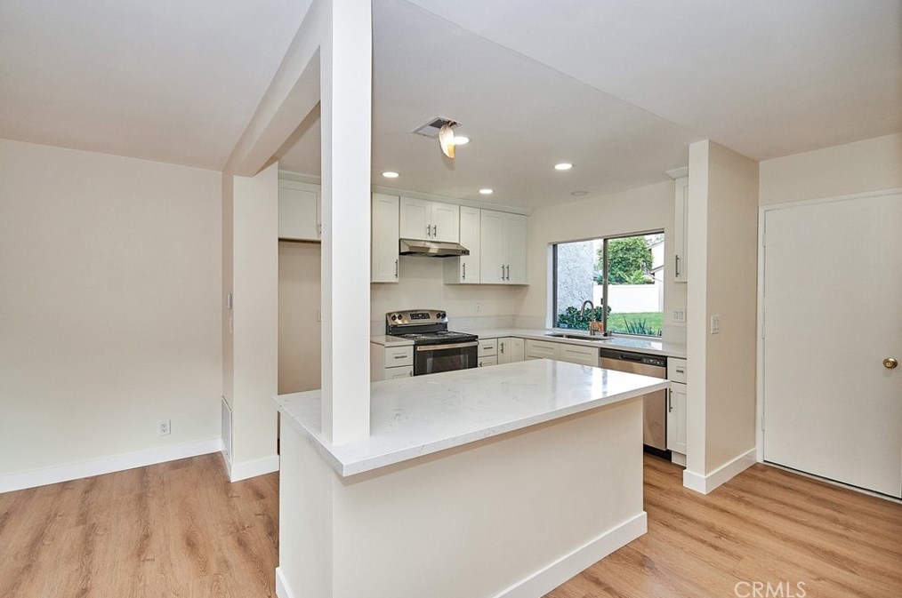 1406 Devonshire Ln, La Habra CA  90631-7468 exterior