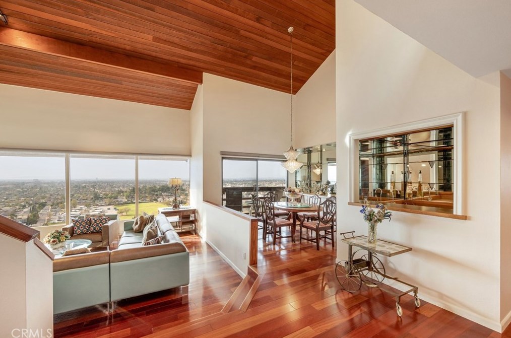 12264 Circula Panorama, Santa Ana, CA 92705-1321