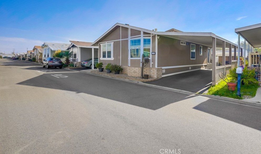 10550 Western Ave #114, Stanton, CA 90680