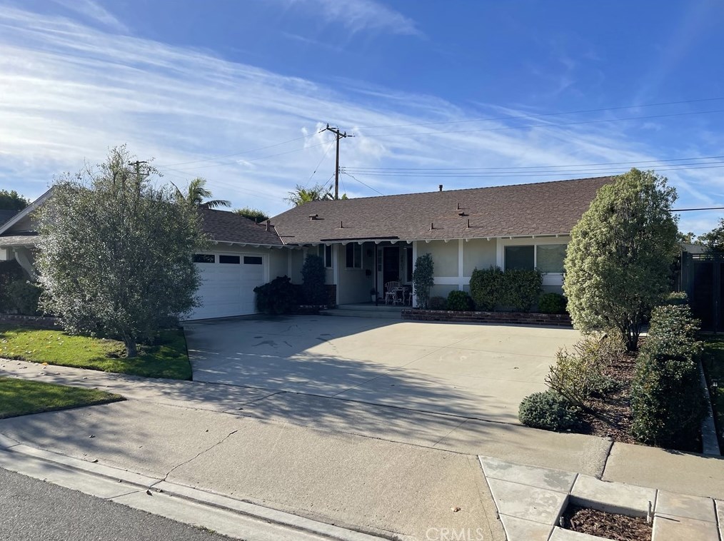 2803 Francis Ln, Costa Mesa, CA 92626