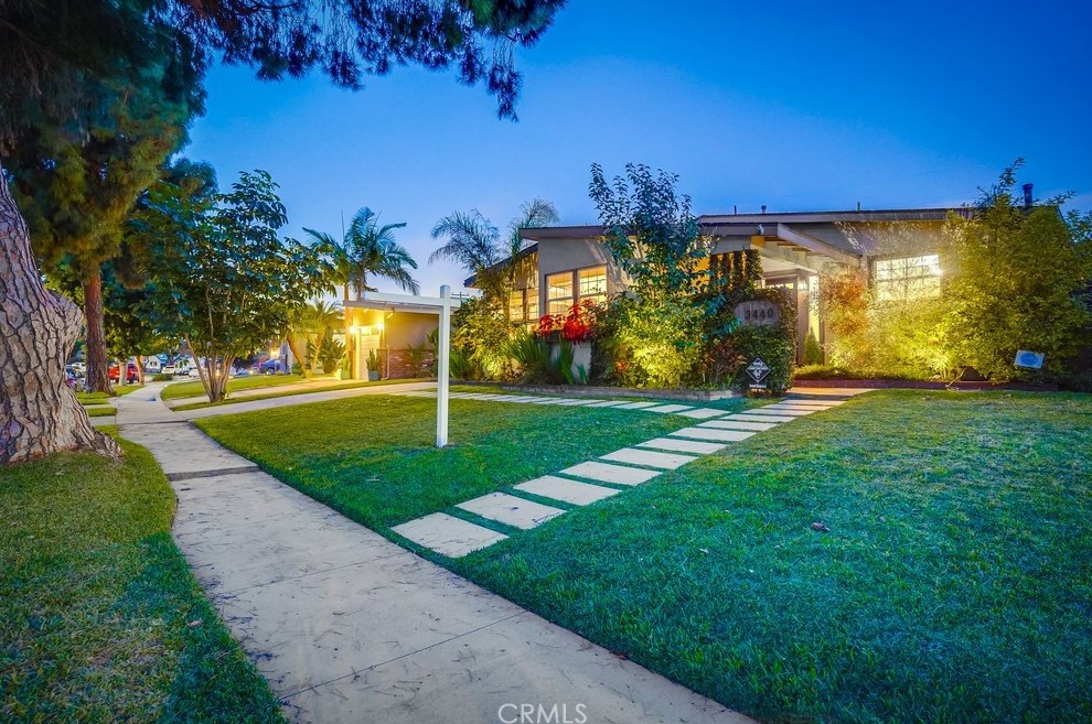 3440 Canehill Ave, Long Beach, CA 90808-2926