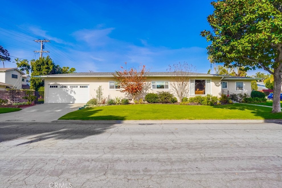 131 Cameron Pl, Long Beach, CA 90807-3819