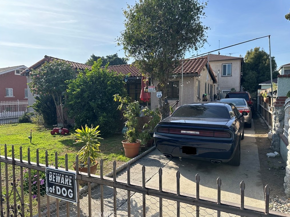 8121 Madison Ave, South Gate, CA 90280