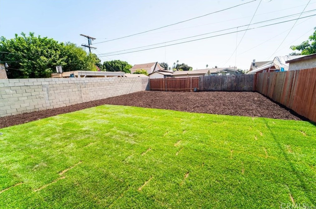 1136 50 St, Los Angeles CA  90011-4245 exterior