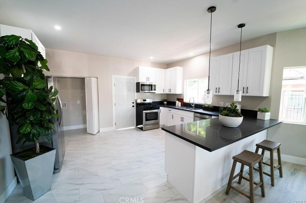 1136 50 St, Los Angeles CA  90011-4245 exterior