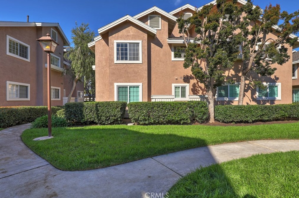 21 Woodleaf, Irvine, CA 92614-7058