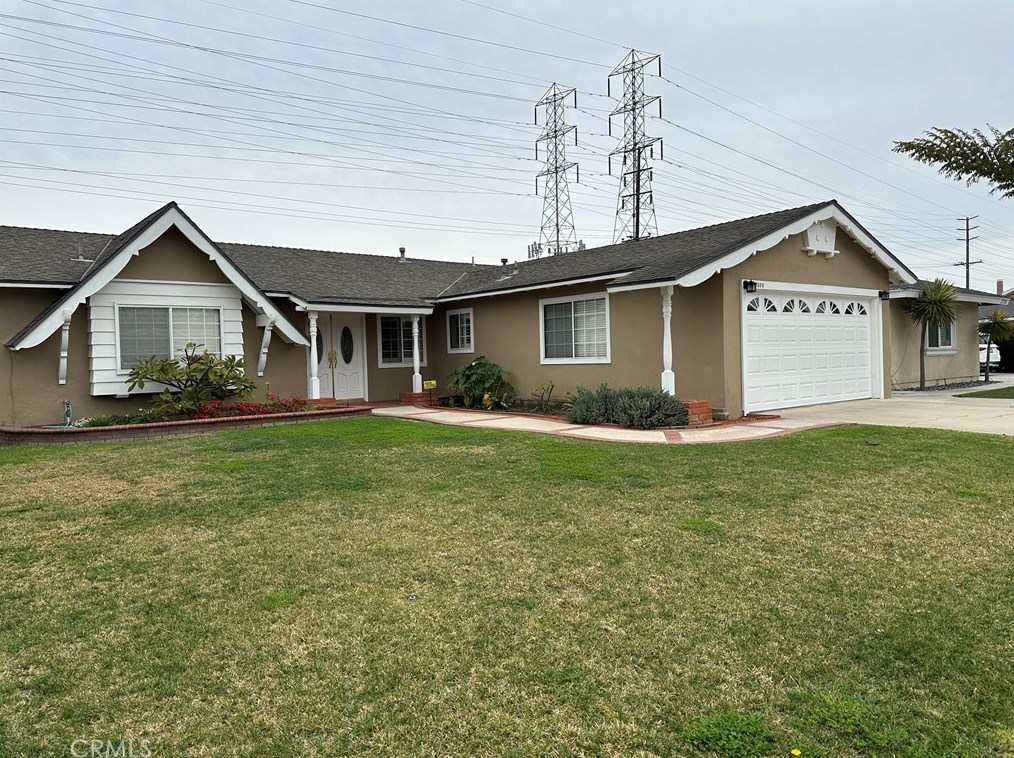 17698 Santa Maria St, Santa Ana, CA 92708-4326