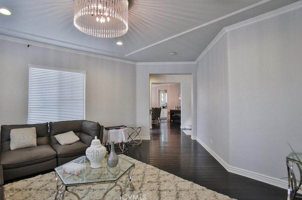 16622 Catalonia Dr, Riverside CA  92504-8701 exterior