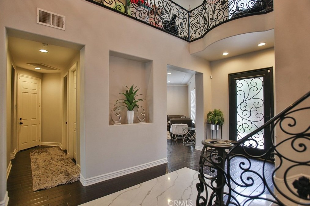 16622 Catalonia Dr, Riverside CA  92504-8701 exterior