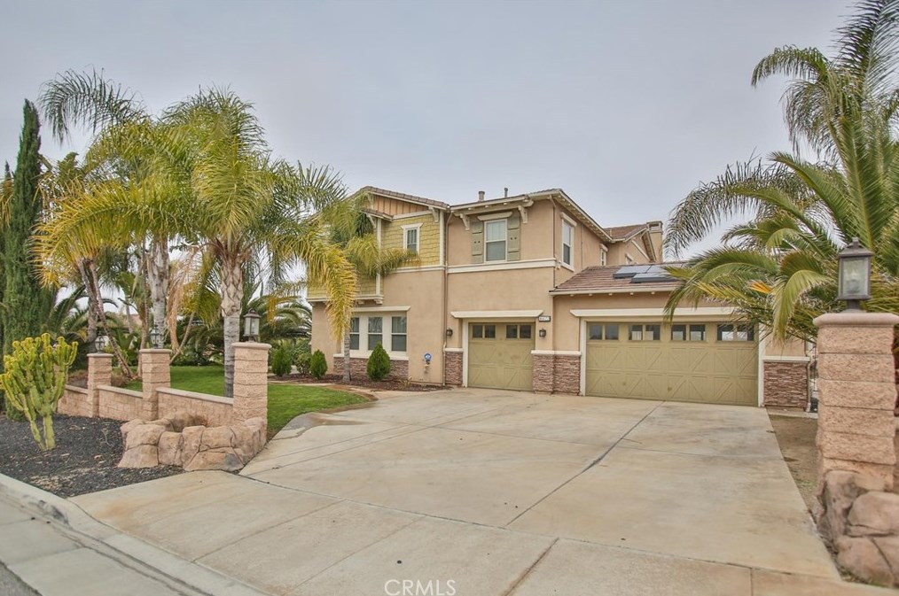 16622 Catalonia Dr, Riverside CA  92504-8701 exterior