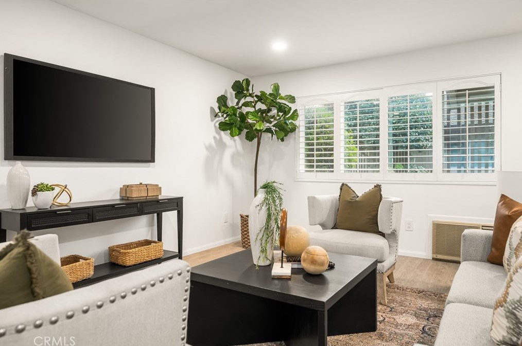 17952 Irvine Blvd, Tustin, CA 92780