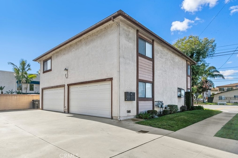 17136 Woodruff Ave, Bellflower, CA 90706