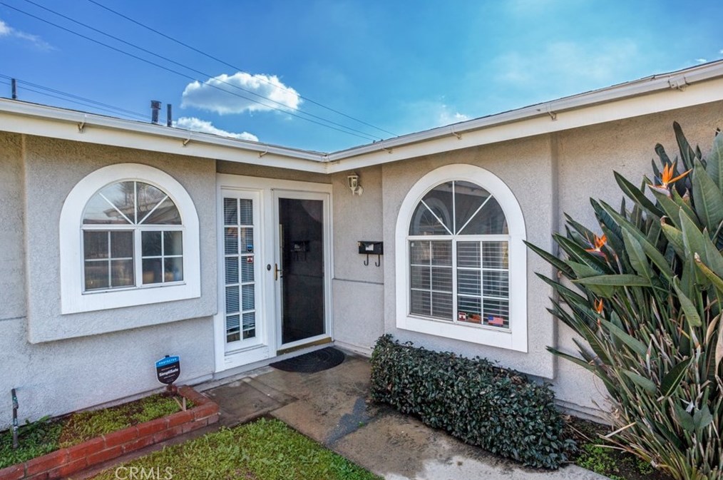 6192 San Rafael Dr, Buena Park, CA 90620-2800
