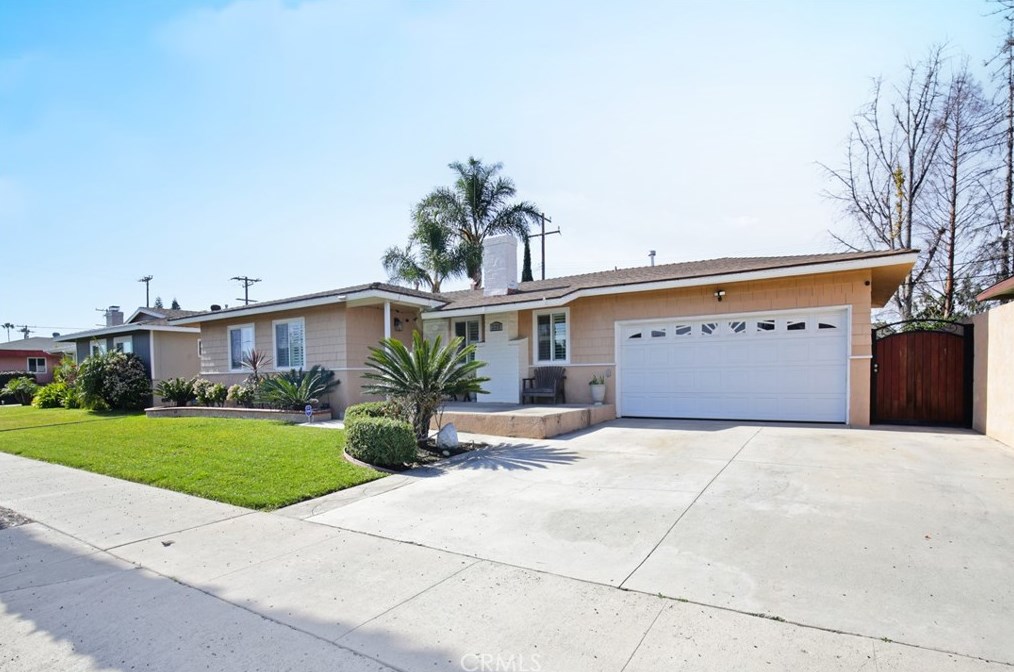 223 N Kendor Dr, Anaheim, CA 92801