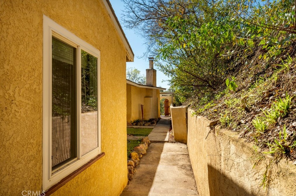 605 West Rd, La Habra CA  90631-8077 exterior