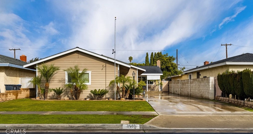 2635 Harvard St, Santa Ana, CA 92704-4524