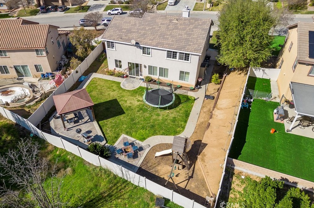 10200 Via Pescadero, Moreno Valley CA  92557-2743 exterior