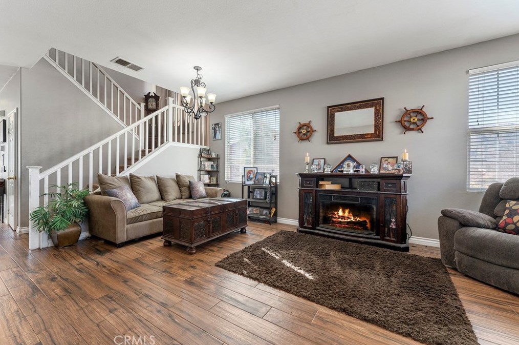 10200 Via Pescadero, Moreno Valley CA  92557-2743 exterior