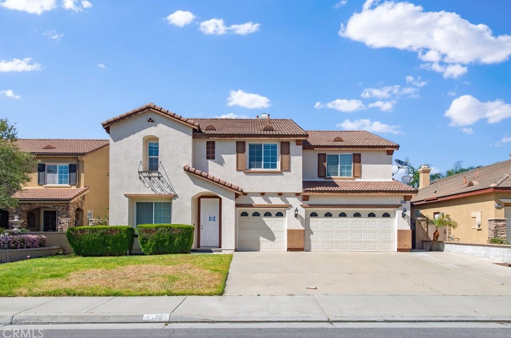 13704 Beaconsfield Ln, Corona, CA 92880-8816