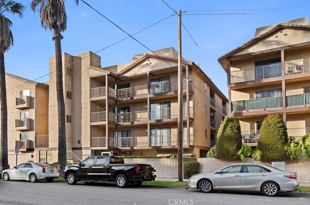 303 E 9th St #404, Santa Ana, CA 92701