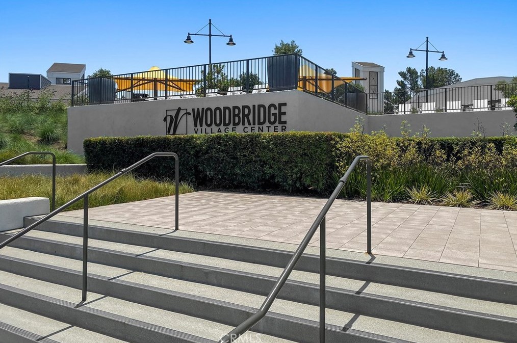 19 Glenhurst, Irvine CA  92604-3727 exterior