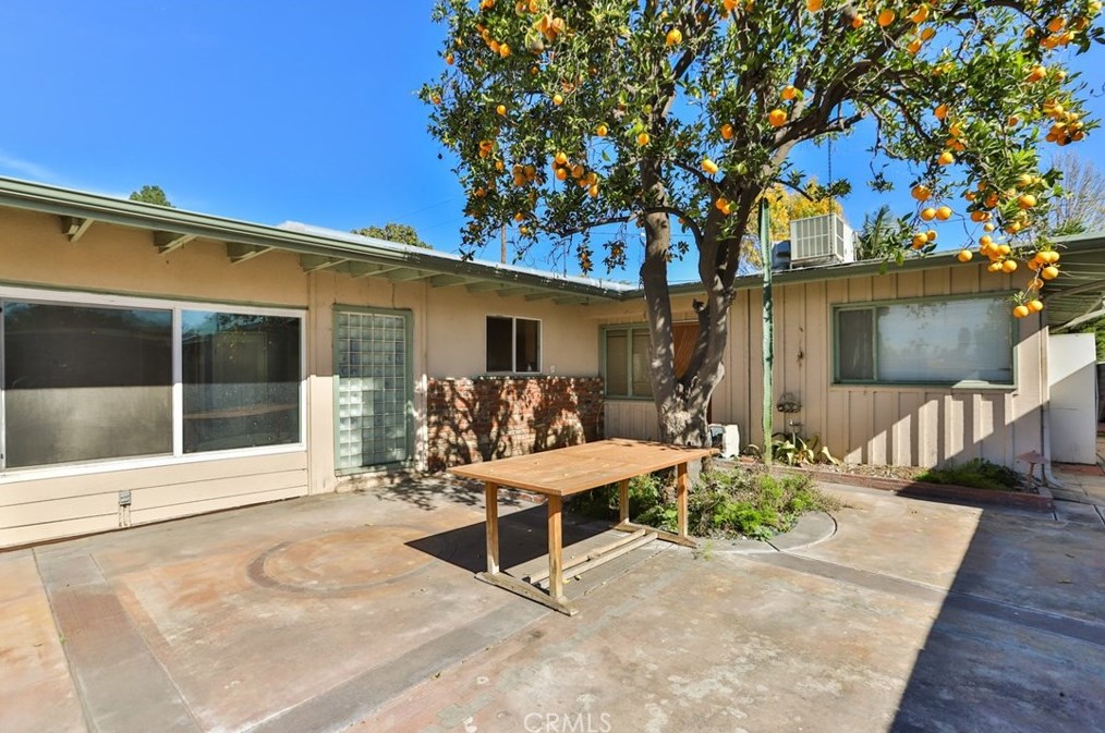 10439 Rose Hedge Dr, Whittier, CA 90606