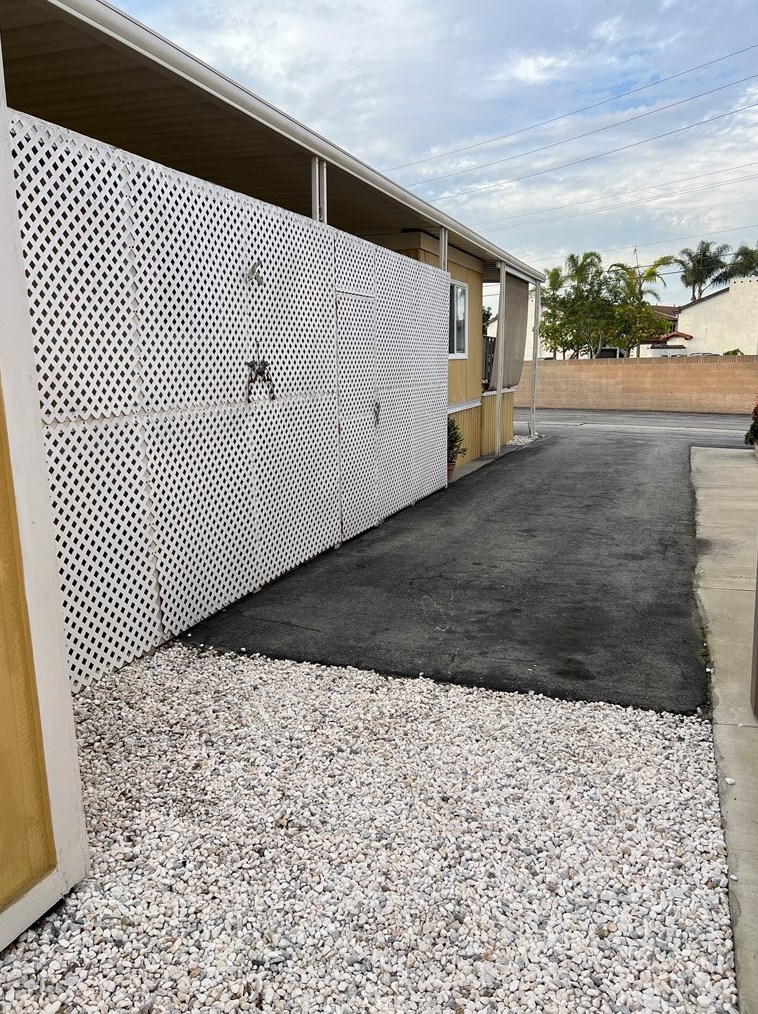 1502 E Carson, Long Beach, CA 90745