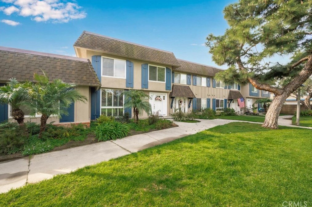 4170 Elizabeth Ct, Cypress, CA 90630-4119