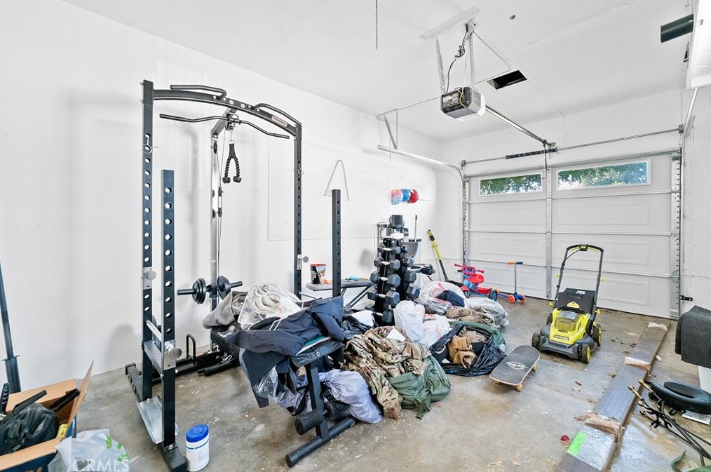 5965 Mountain View Ave, Riverside CA  92504-1572 exterior