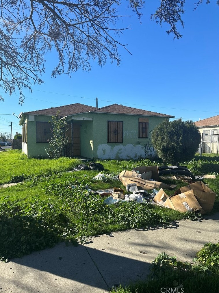 333 Aprilia Ave, Compton, CA 90220-2505