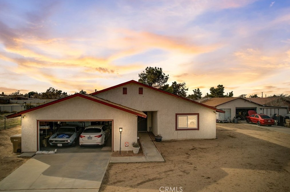 11760 Locust Ave, Hesperia, CA 92345-1625