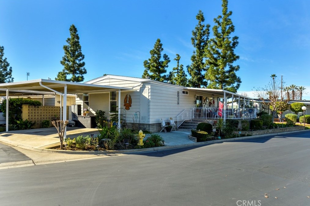 2100 Lake View Dr, La Habra, CA 90631-5730