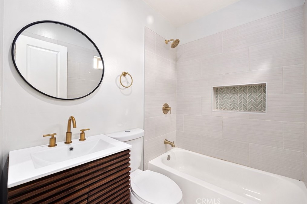 14820 Ibex Ave, Norwalk CA  90650-5939 exterior