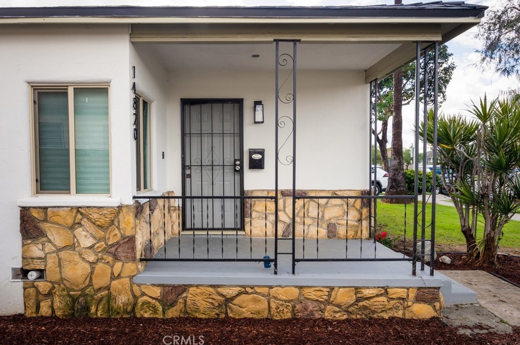 14820 Ibex Ave, Norwalk CA  90650-5939 exterior