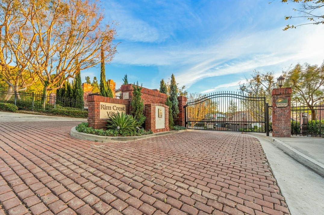 980 S Rim Crest Dr #8, Anaheim, CA 92807