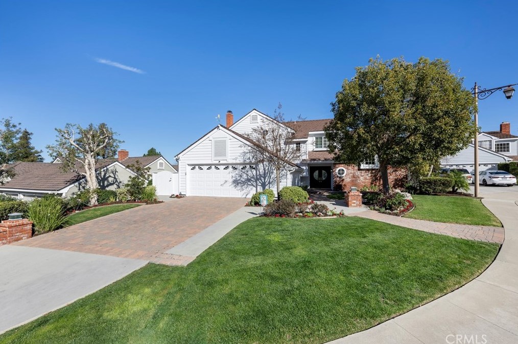 560 S Weymouth Ct, Anaheim, CA 92807