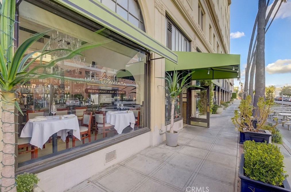 315 3rd St, Long Beach CA  90802-3045 exterior