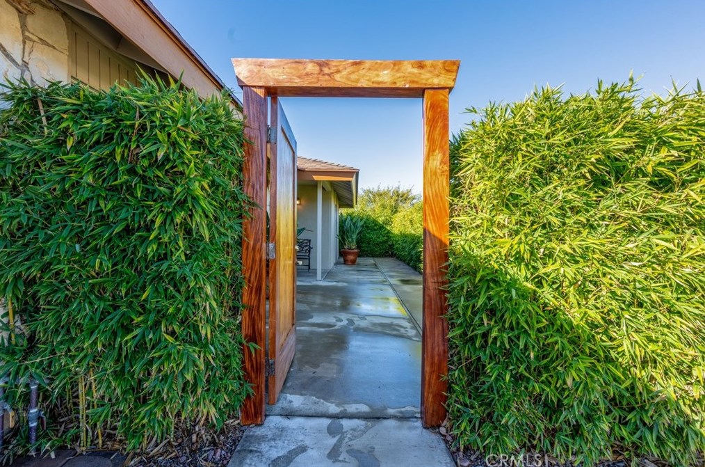 808 Arroues Dr, Fullerton, CA 92835