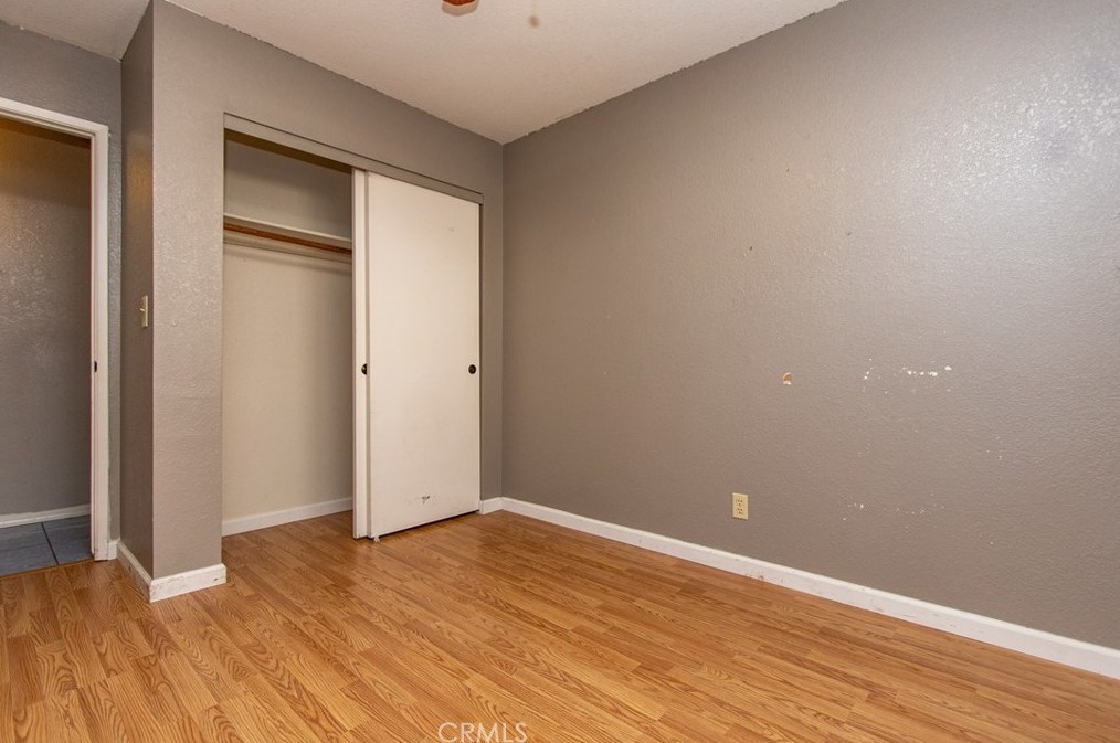 719 Almond Glen Ave, Livingston CA  95334-1875 exterior