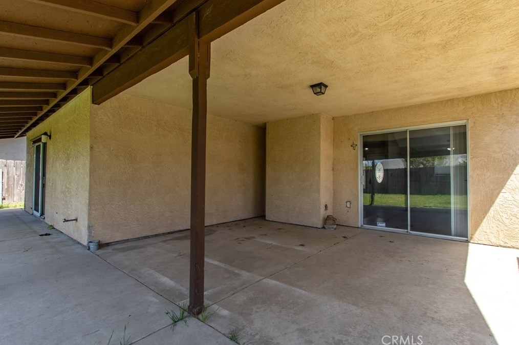 719 Almond Glen Ave, Livingston CA  95334-1875 exterior