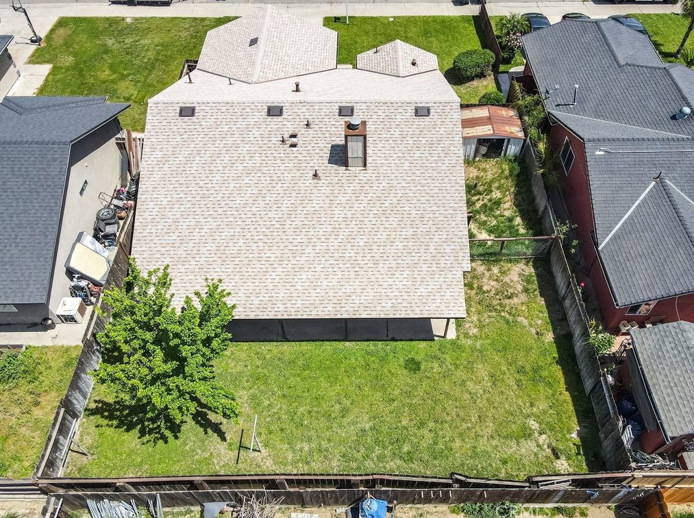 719 Almond Glen Ave, Livingston CA  95334-1875 exterior