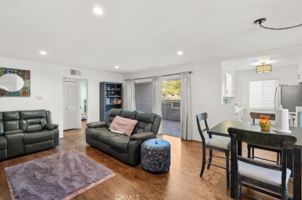 3500 S Greenville St #h1, Santa Ana, CA 92704