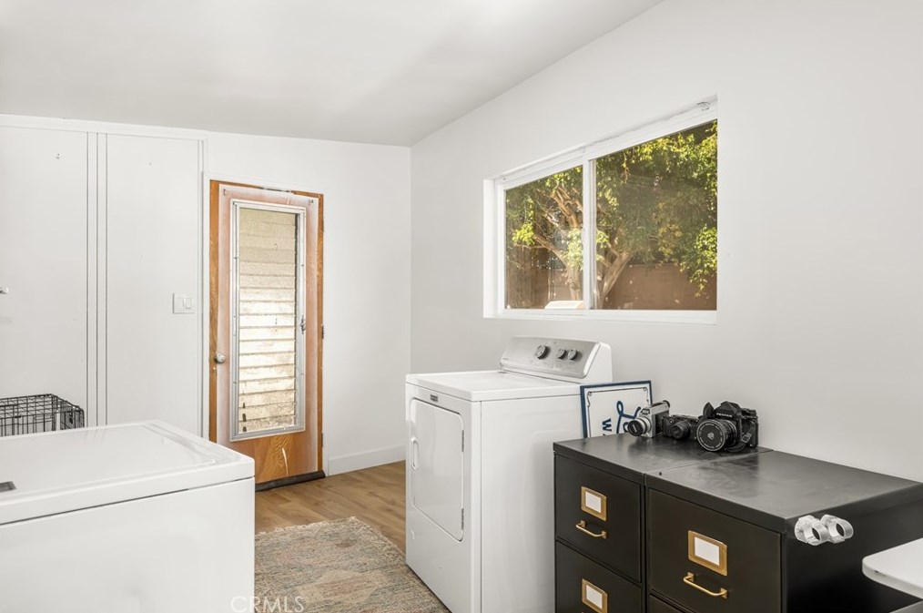 448 Princeton Dr, Costa Mesa CA  92626-6129 exterior