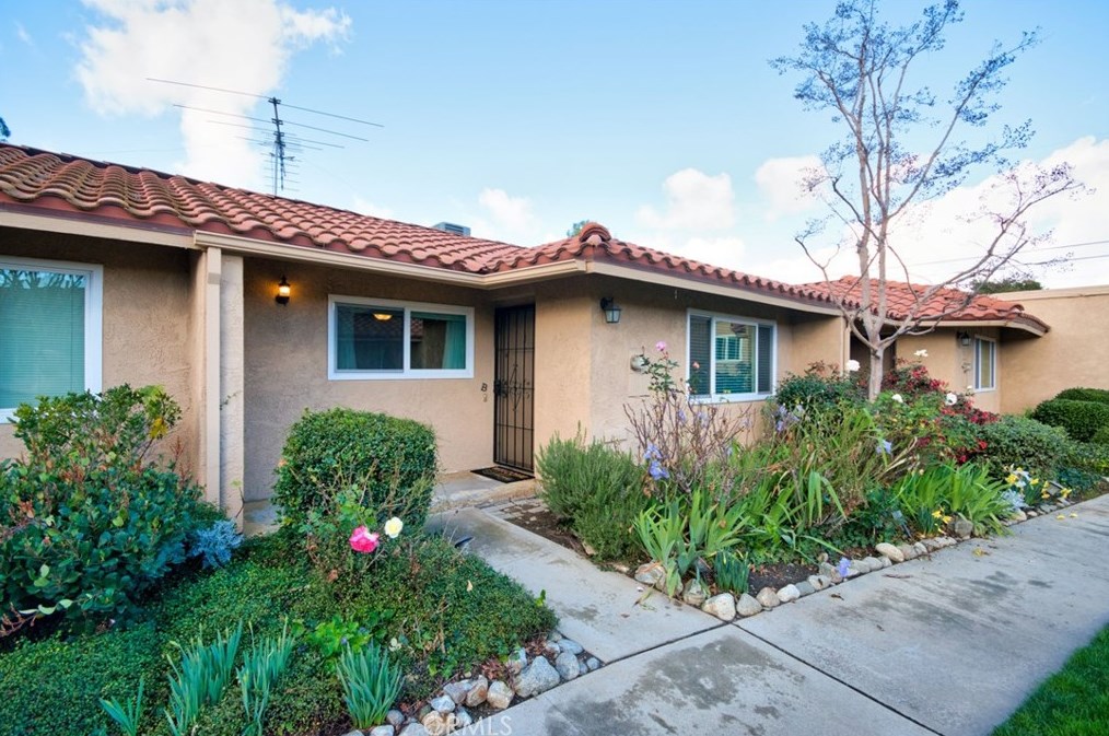 959 W Pine St #b, Upland, CA 91786