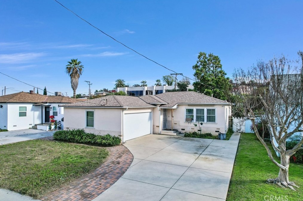 1720 Sarazen Dr, Alhambra, CA 91803-4413